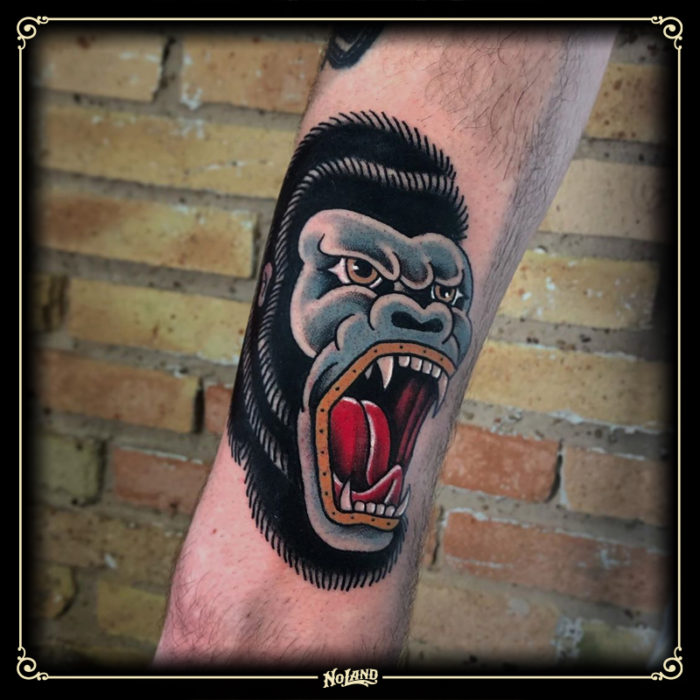 Isa Santana No Land Tattoo Parlour Traditional Gorilla Gorila 700x700 No Land Tattoo estudio de tatuajes