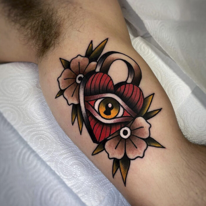 tatuaje piercings no land tattoo valencia